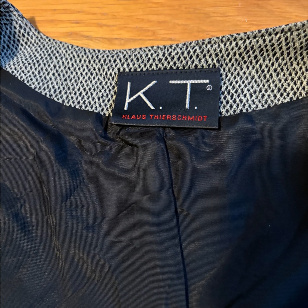 Gray Button-Up Vest - Picture 5 of 5
